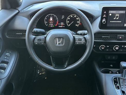 Used 2026 Honda HR-V Sport image 15