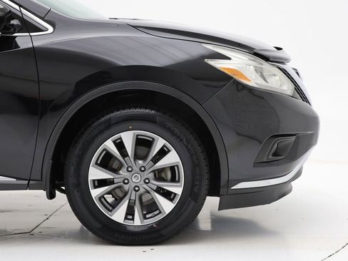 Used 2017 Nissan Murano SV w/ Visibility Package image 4