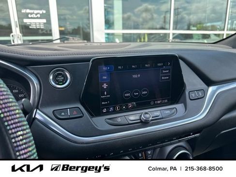 Used 2020 Chevrolet Blazer LT w/ Sound & Technology Package AWD/4WD image 5