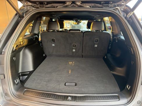 Used 2023 Jeep Grand Cherokee Altitude image 14