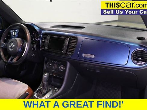 Used 2017 Volkswagen Beetle 1.8T Classic image 12