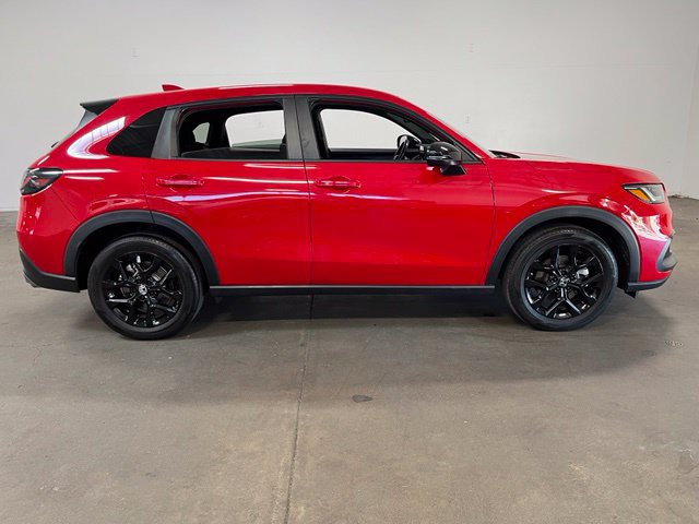 Used 2025 Honda HR-V Sport image 2