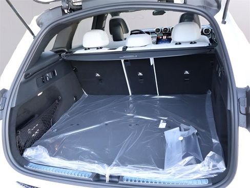 Certified 2025 Mercedes-Benz GLC 300 GLC 300 image 17