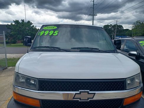 Used 2008 Chevrolet Express 3500 Extended Passenger w/ LT Preferred Equipment Group RWD image 1
