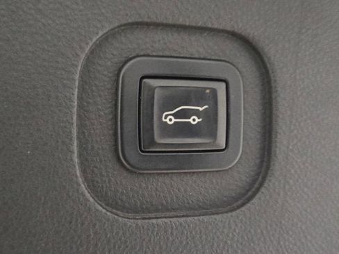 Used 2011 GMC Terrain SLT image 12