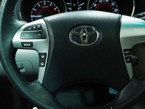 Used 2012 Toyota Highlander SE w/ Tow Pkg AWD/4WD image 19