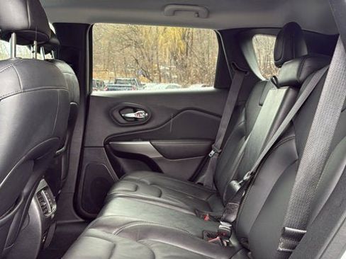 Used 2021 Jeep Cherokee Latitude Lux AWD/4WD image 22