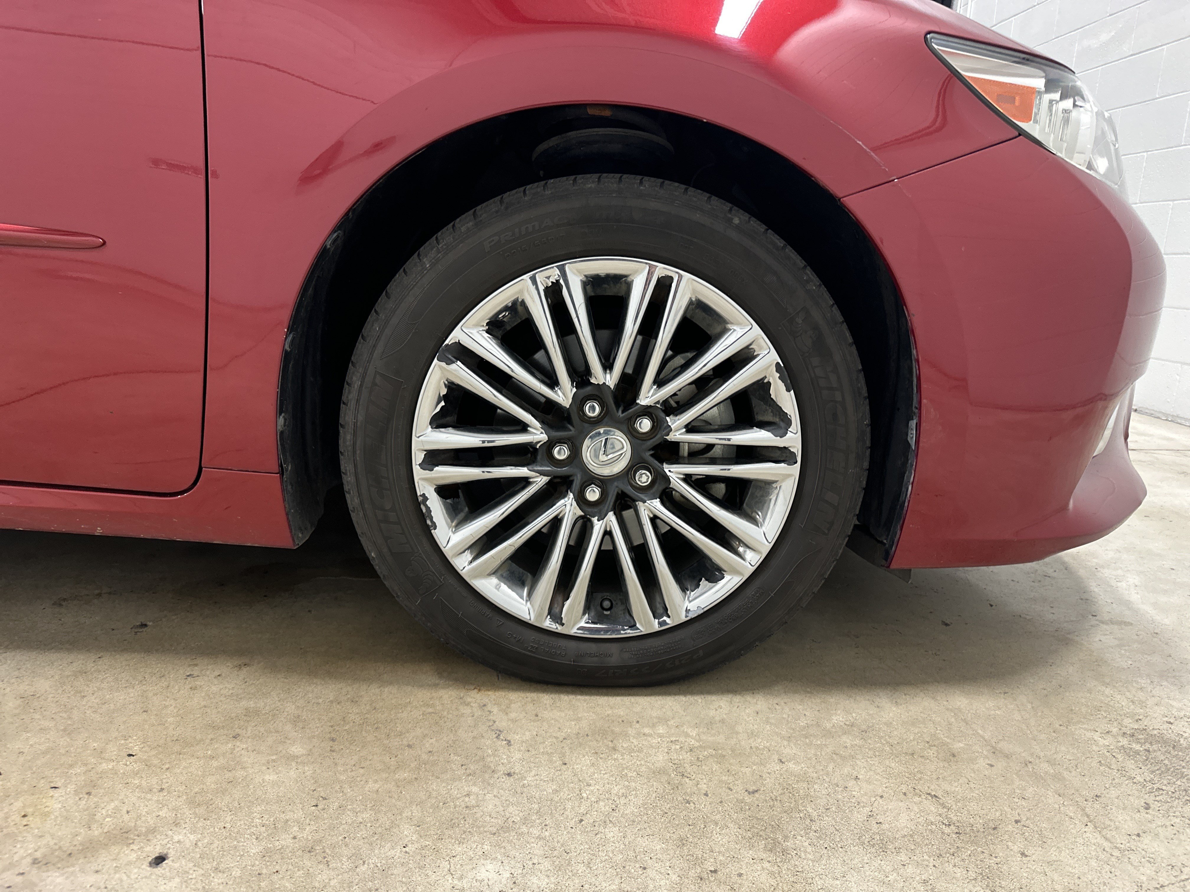 Used 2015 Lexus ES 350 w/ Premium Package FWD image 13