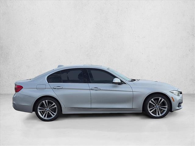 Used 2017 BMW 330i Sedan RWD image 4