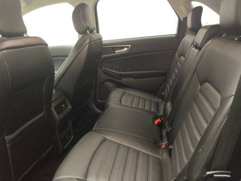 Used 2018 Ford Edge SEL w/ Equipment Group 201A image 18
