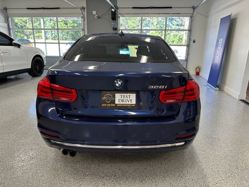 Used 2016 BMW 328i Sedan image 8
