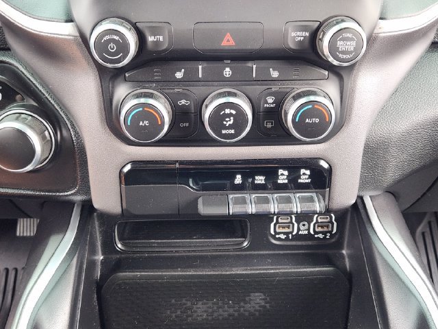 Used 2022 RAM 1500 Lone Star w/ Night Edition RWD image 19