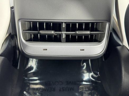 Used 2023 Tesla Model 3 Performance image 38