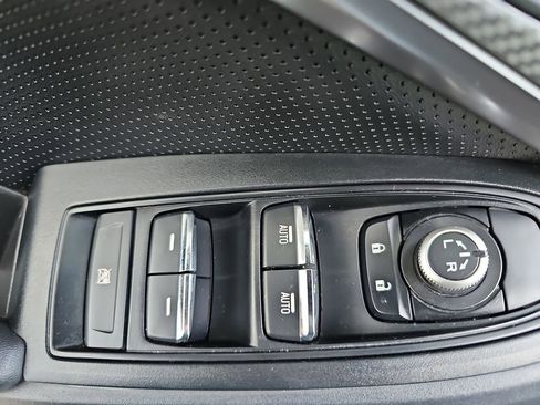 Certified 2023 Subaru Crosstrek 2.5i Limited image 34