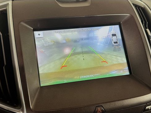 Used 2017 Ford Edge Sport w/ Technology Package image 19