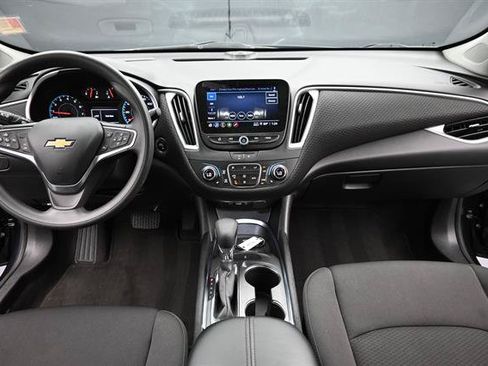 Used 2023 Chevrolet Malibu LT FWD image 13