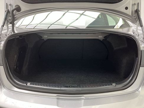 Used 2012 MAZDA MAZDA3 i Touring FWD image 3