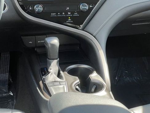 Certified 2024 Toyota Camry SE w/ Convenience Package image 17