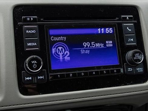 Used 2021 Honda HR-V LX image 17