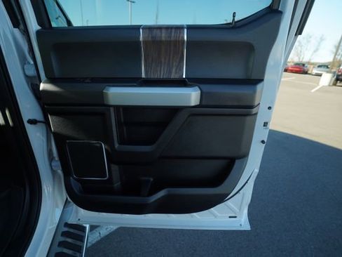 Used 2018 Ford F150 Lariat image 22