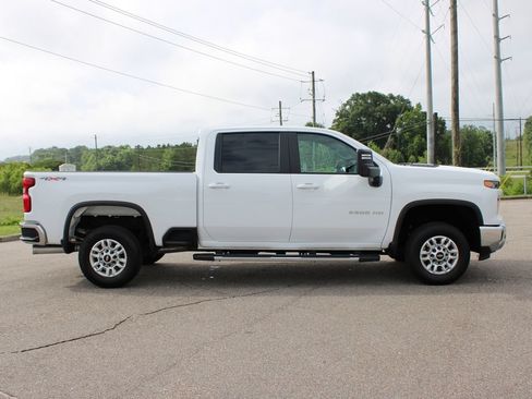 Used 2025 Chevrolet Silverado 2500 LT w/ Safety Package AWD/4WD image 17
