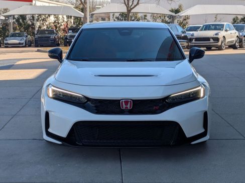 Used 2025 Honda Civic Type R image 6