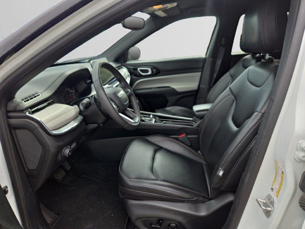 Used 2024 Jeep Compass Limited AWD/4WD image 10