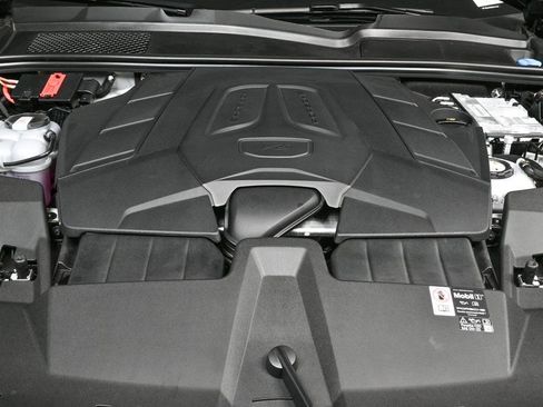 New 2025 Porsche Cayenne S image 42