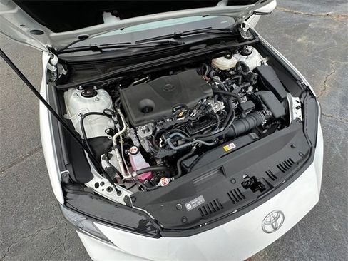 Used 2025 Toyota Camry LE image 31