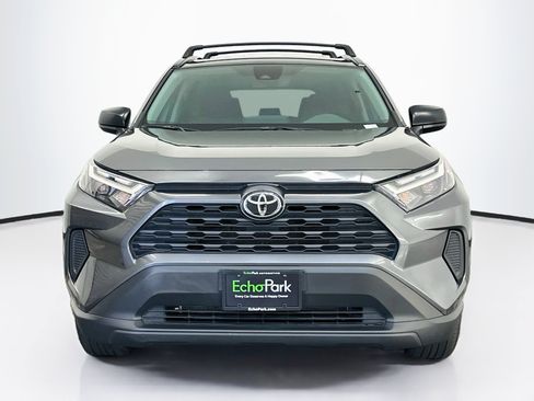 Used 2025 Toyota RAV4 LE AWD/4WD image 2