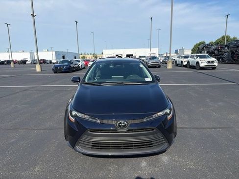 Used 2026 Toyota Corolla LE FWD image 8