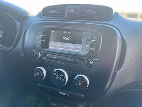 Used 2019 Kia Soul FWD image 24