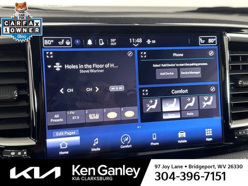 Used 2023 Chrysler Pacifica Touring-L AWD/4WD image 16