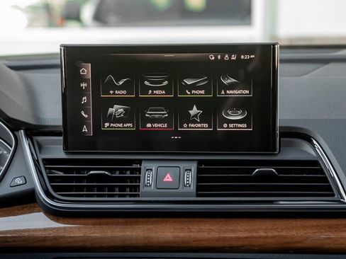 Used 2023 Audi Q5 2.0T Premium w/ Convenience Package image 22