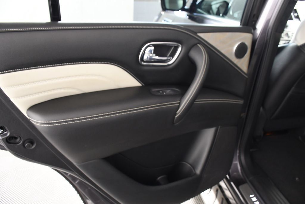 Used 2019 INFINITI QX80 Limited AWD/4WD image 26
