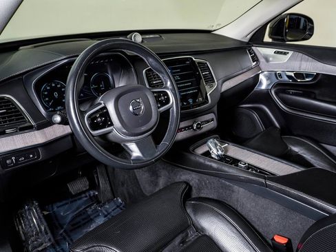 Used 2021 Volvo XC90 T8 Inscription image 19