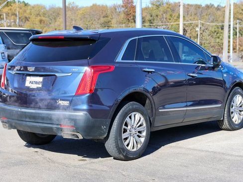 Used 2018 Cadillac XT5 AWD image 3