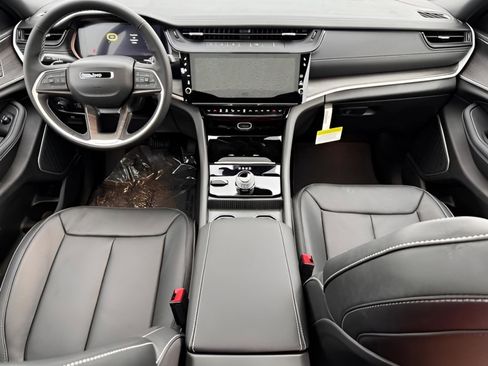 New 2026 Jeep Grand Cherokee Limited AWD/4WD image 13