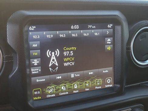 Used 2021 Jeep Gladiator Overland w/ Popular Equipment Package image 19