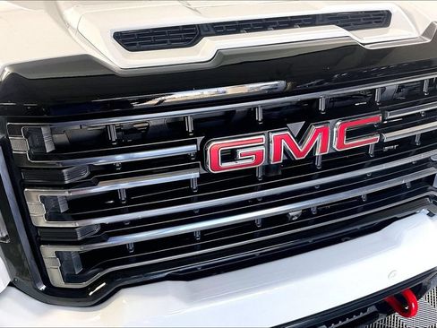 Used 2023 GMC Sierra 2500 AT4 w/ AT4 Premium Plus Package AWD/4WD image 30