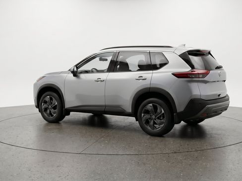 Used 2025 Nissan Rogue SV FWD image 6