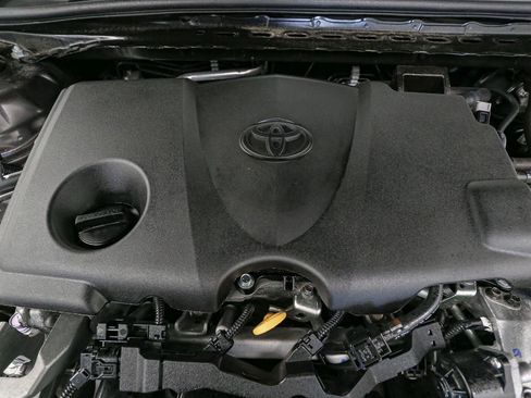 Certified 2024 Toyota Camry SE AWD/4WD image 15