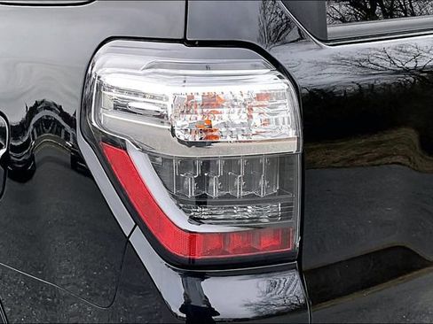 Used 2019 Toyota 4Runner Limited image 33