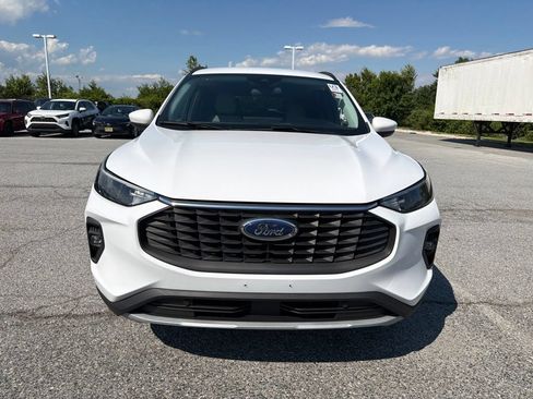 Used 2023 Ford Escape SE FWD image 8