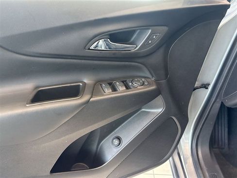 Used 2024 Chevrolet Equinox LT w/ LPO, Floor Liner Package FWD image 23