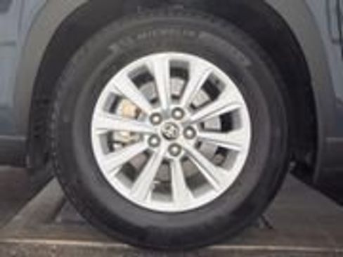 Used 2025 Toyota Grand Highlander XLE FWD image 8