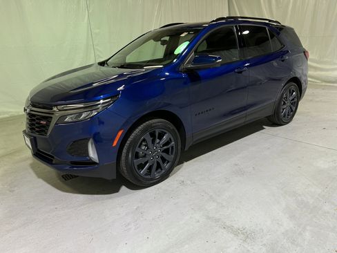 Used 2022 Chevrolet Equinox RS w/ RS Leather Package image 6