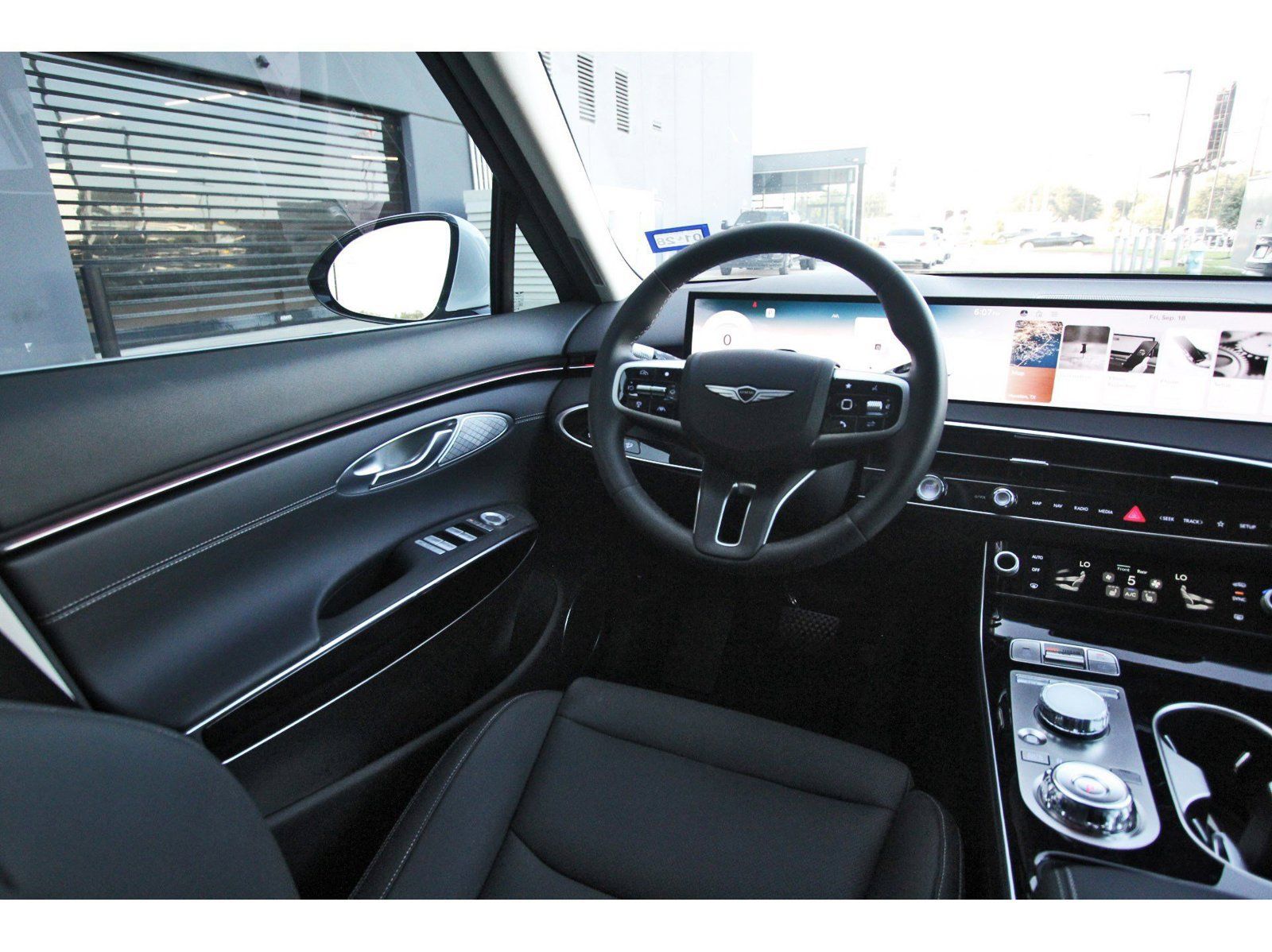 Used 2026 Genesis GV70 2.5T AWD/4WD image 9