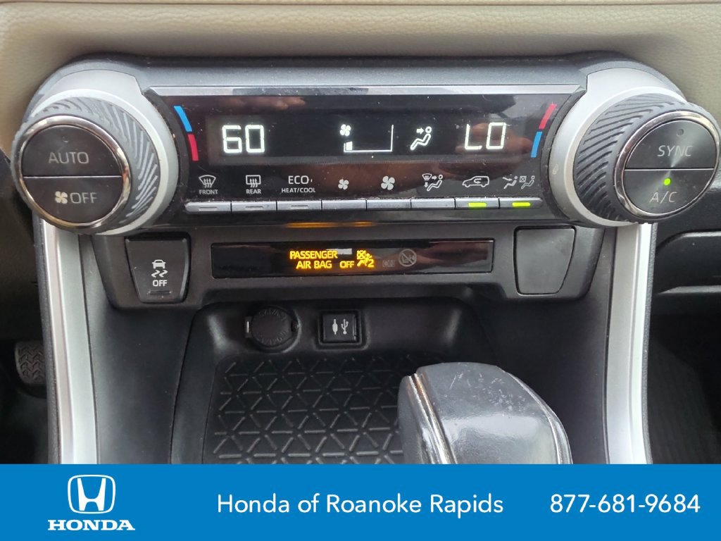 Used 2019 Toyota RAV4 XLE Premium FWD image 25