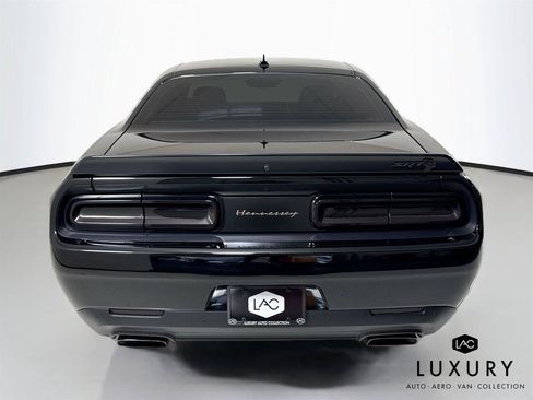 Used 2022 Dodge Challenger SRT Hellcat RWD image 7